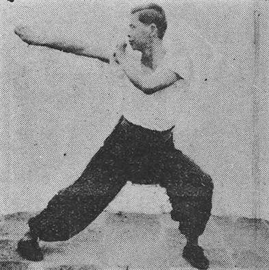 Posture 39 : avaler et s&rsquo;affaisser, la main de l&rsquo;éventail — planche 39 de l&rsquo;édition de 1947