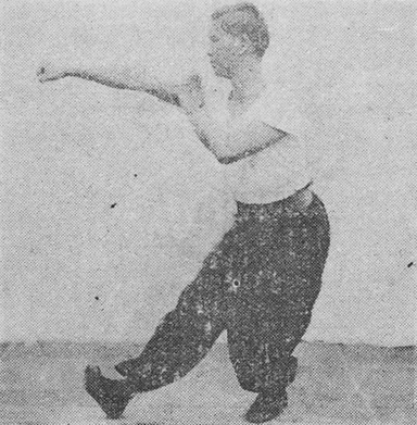 Posture 46 : Grande Ourse, poing de complément — planche 46 de l&rsquo;édition de 1947