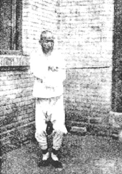 Posture du taiji, photographie originale du Baguajian xue, édition de 1927