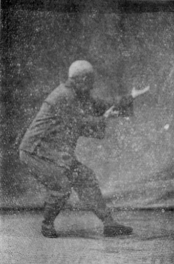paume du retournement du corps à gauche, 2e partie (photographie de 1937)