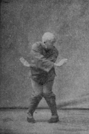 paume qui suit la force à gauche, 2e partie (photographie de 1937)