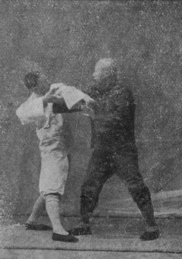 Technique de qinna 14, photographie de Chen Weiming publiée en 1937