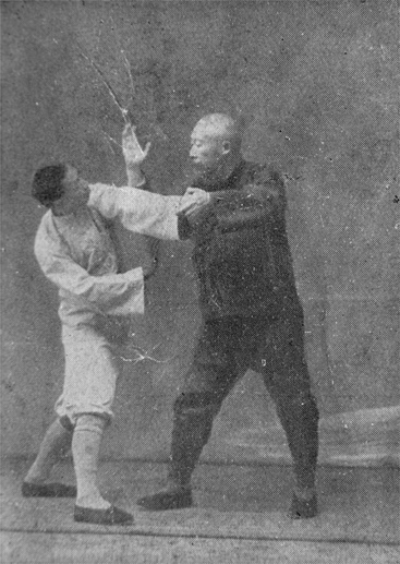 Technique de qinna 16, photographie de Chen Weiming publiée en 1937