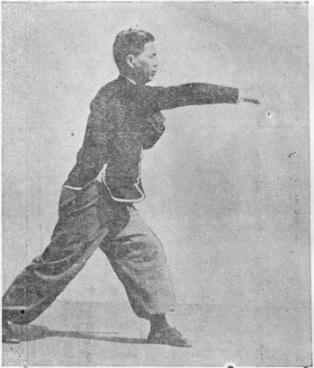Dix-neuvième posture, figure finale : l’estoc du poing droit, planche de l’édition de 1958
