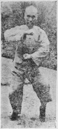 Figure 23 du manuel original de 1932 — Embrasser la lune contre sa poitrine (懷中抱月)