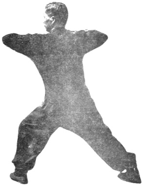 Posture 23 — Posture de l&rsquo;ascension, coude qui frappe à gauche : photographie de Luo Guangyu dans l&rsquo;édition de 1954