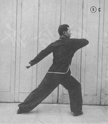 Posture 6 : troisième vue — planche de la publication de 1971