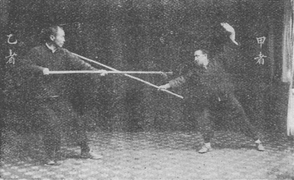 Planche 34 de l&rsquo;édition de 1930 : La tête du bâton fend vers la tête de B