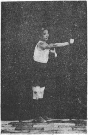 Posture 6, le poing qui transperce, planche de l&rsquo;édition de 1929