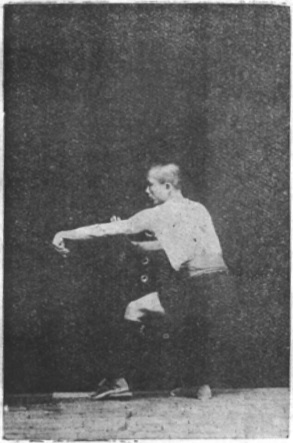 Posture 9, se retourner et couvrir de la paume, planche de l&rsquo;édition de 1929