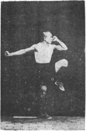 Posture 30, la posture de la montée à la montagne, planche de l&rsquo;édition de 1929