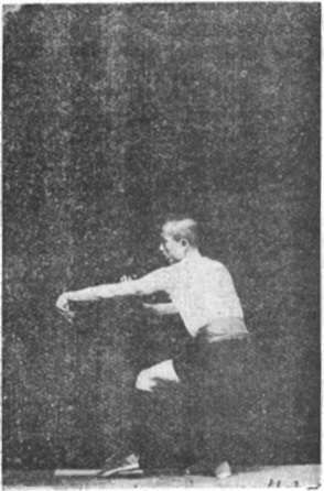 Posture 42, la paume qui protège l&rsquo;épaule, planche de l&rsquo;édition de 1929