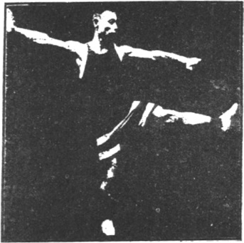 Figure 124 du manuel original de 1922 (教門彈腿圖說) — Septième ligne : le double appui, la jambe en croix (第七路\u3000雙稱十字腿)