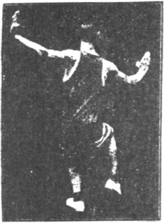 Figure 167 du manuel original de 1922 (教門彈腿圖說) — Neuvième ligne : heurter et verrouiller, forcer la porte (第九路\u3000碰鎖重閃門)