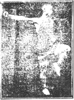 Figure 18 du manuel original de 1922 (教門彈腿圖說) — Première ligne : frapper et balayer comme une palanche (第一路\u3000衝掃似扁擔)