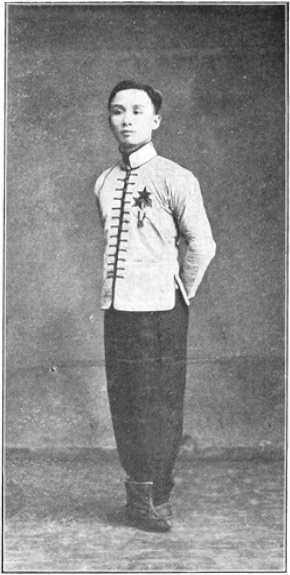 Chen Gongzhe (陳公哲), de Xiangshan au Guangdong, directeur de la photographie du volume