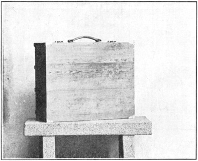 Photographie de la chambre photographique de voyage fermée, Annales du Jingwu 1919
