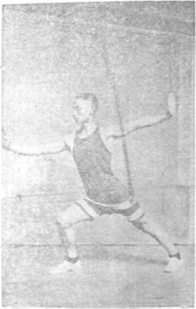 Figure 8 : reprise d’appui en position d’arc droit, les bras en arc