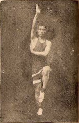 Posture 13, avancer et relever la paume, édition de 1928