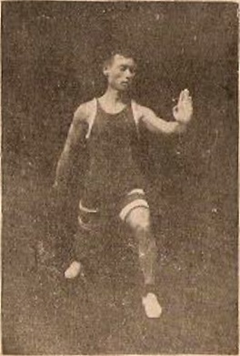 Posture 14, avancer et relever la paume, édition de 1928
