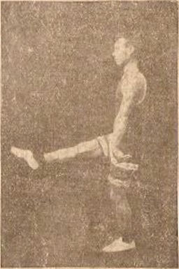 Posture 6, jambe élastique, édition de 1928
