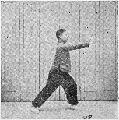 Figure 98 : la même poussée, posture d&rsquo;ascension à gauche