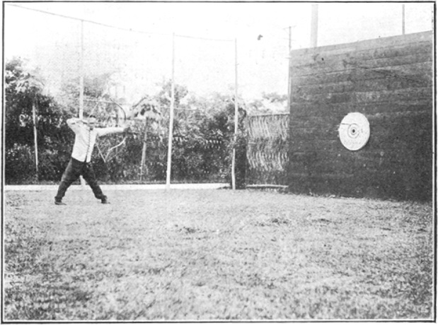 Photographie d’une séance d’entraînement au tir à l’arc