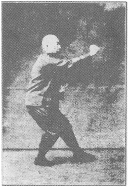 Planche de l&rsquo;édition de 1933 : Chen Weiming, figure 48 — « le poing sous le coude », en pivotant