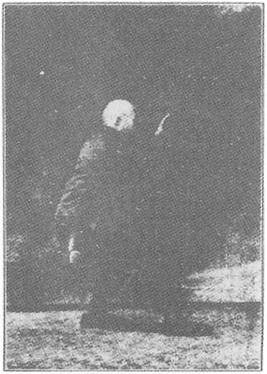 Planche de l&rsquo;édition de 1933 : Chen Weiming, figure 56 — « le vol oblique », les mains se rejoignent