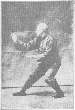 Planche de l&rsquo;édition de 1933 : Chen Weiming, figure 6 — « saisir la queue du moineau », le lü (捋, tirer en arrière)