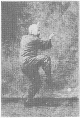 Planche de l&rsquo;édition de 1933 : Chen Weiming, figure 94 — « séparer le pied droit »