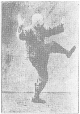 Planche de l&rsquo;édition de 1933 : Chen Weiming, figure 96 — « séparer le pied gauche », les mains se rejoignent vers la droite
