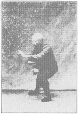 Planche de l&rsquo;édition de 1933 : Chen Weiming, figure 137 — « le fouet unique oblique » (xie dan bian)