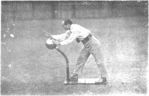 Le ballon de main, exercice des bras (Taiji cao, 1931)