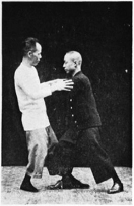 Poussée des mains : technique de pression 擠, photographie du cahier de 1929