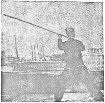 Posture 56 — La bannière flotte au vent (figure 56c)
