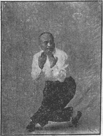 Figure 42 du « Tantui jiangyi » (1935) — pas furtif, jambe en cercle (第四十二圖\u3000偷步轉環)