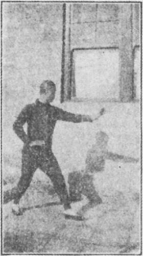 Figure 21 du livre : le poing qui fend, ouverture de l’enchaînement