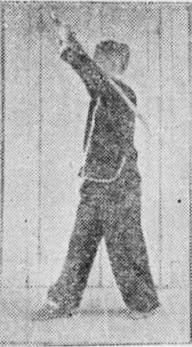 Posture 48, position de passage B (planche 48b) : le pied droit avancé, le sabre légèrement élevé