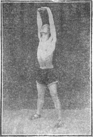 Figure 17 : les bras tendus vers le haut, paumes retournées, édition de 1917