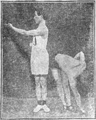 Figure 18 : la paume gauche étendue vers la droite, édition de 1917