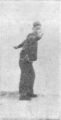 Douzième posture, figure de passage A : le corps se tord vers la droite, planche de l&rsquo;édition de 1959